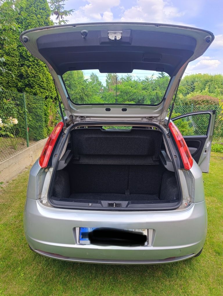 Fiat Grande Punto 1.4i 8V 2009r zadbany serwisowany faktury