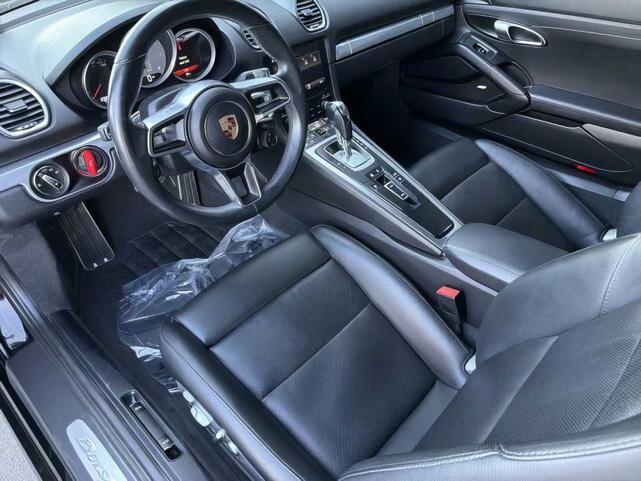 Porsche 718 Boxster S      2017