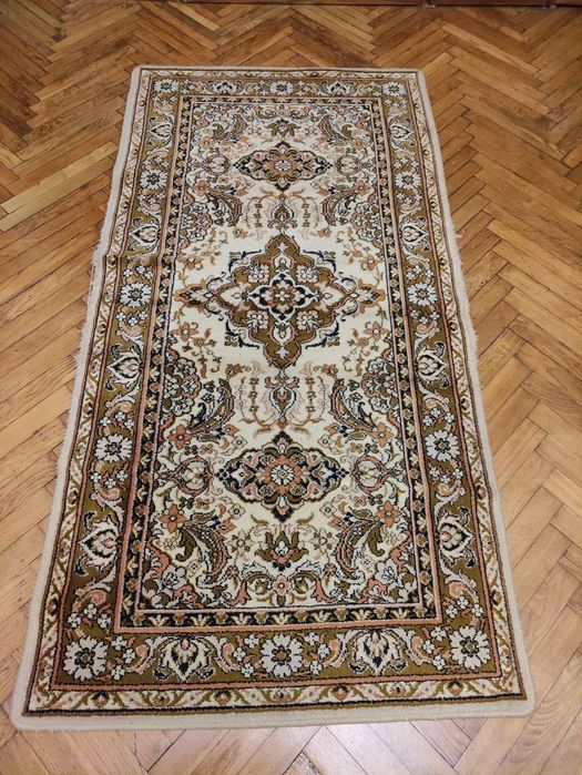 Продам килими вживані.