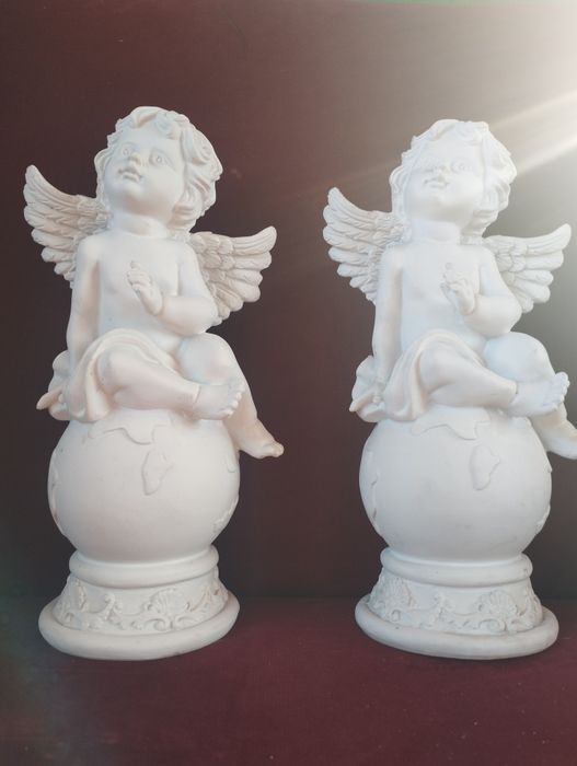 Dois Anjos para decoração.