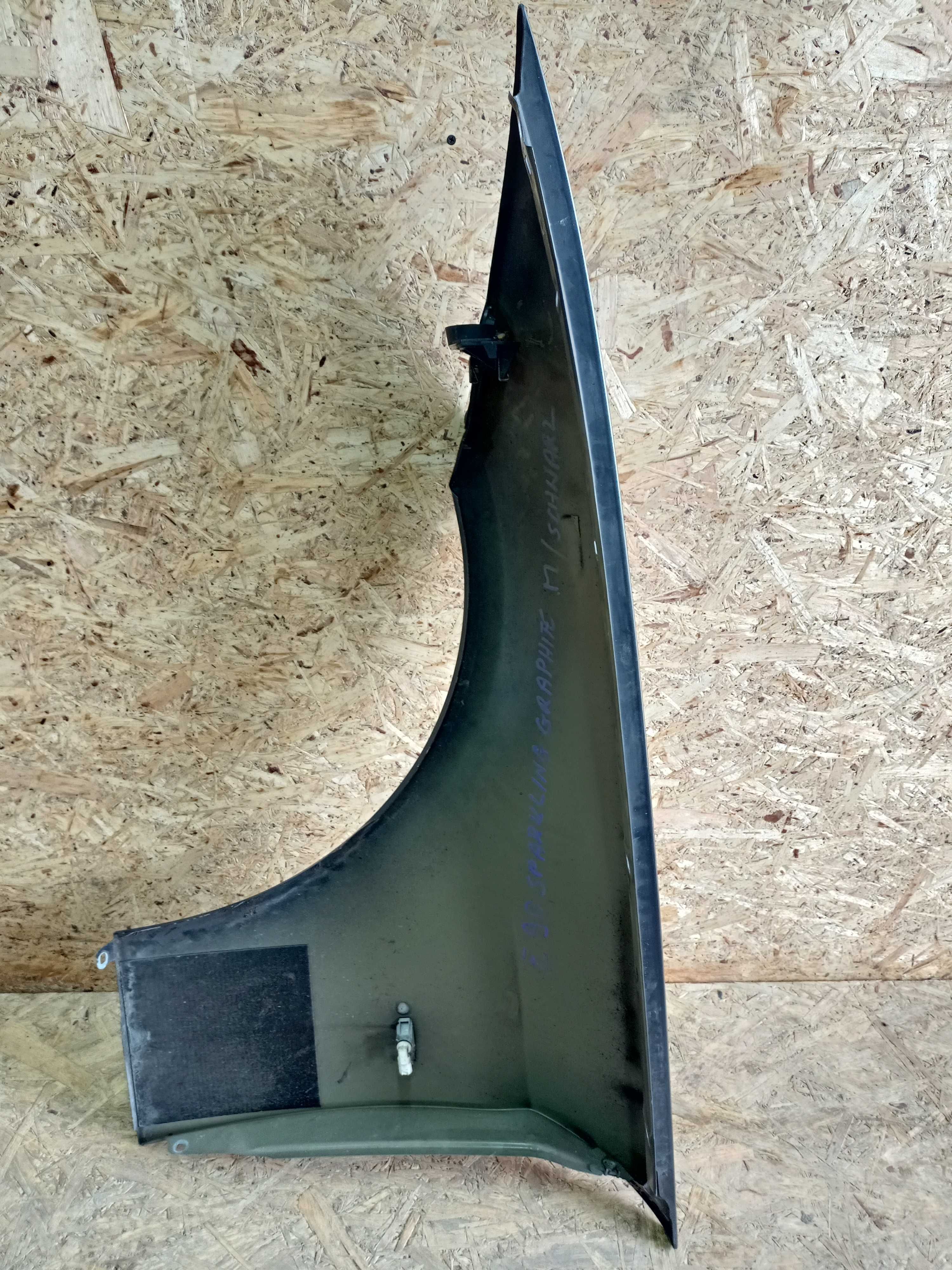 BMW E90 E91 błotnik prawy przód przedni kolor sprkling graphite