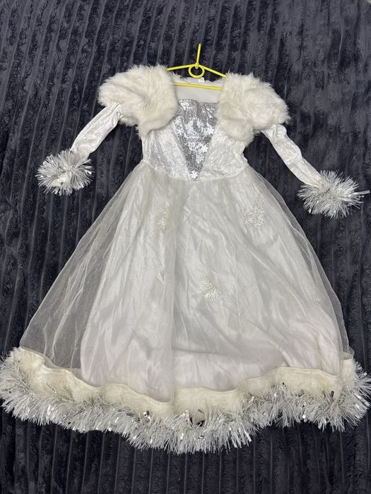 Новорічна сукня зима крижинка метелиця ( снежинка )
