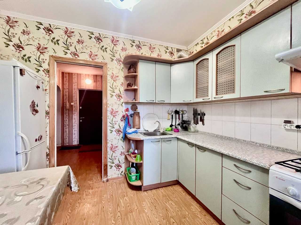 Продаж гарної 1-кімнатної квартири в р-ні Л.Лук`яненка (Є-Відновлення)