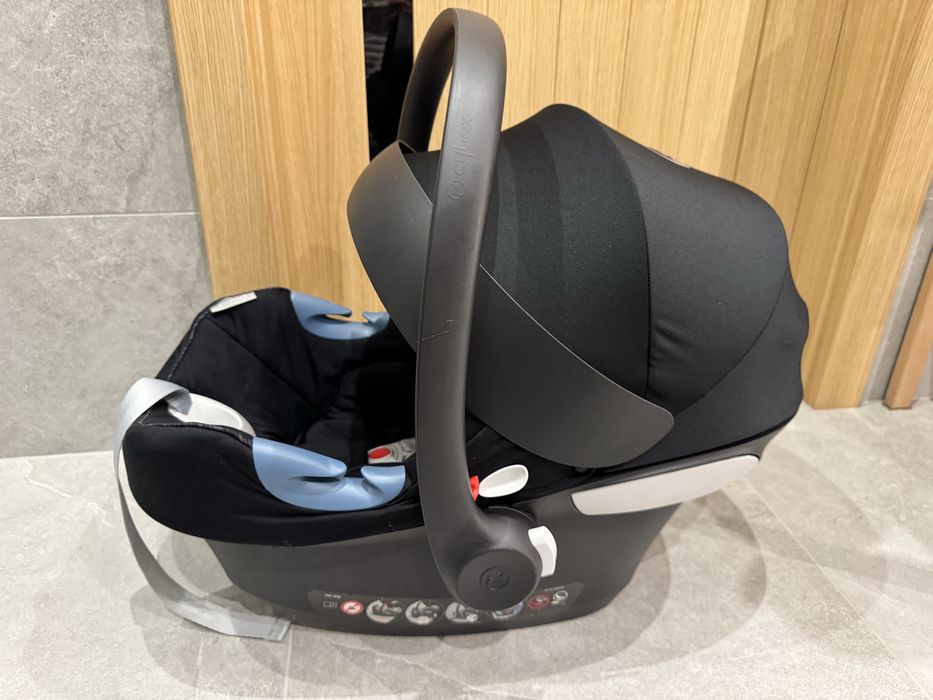Fotelik samochodowy Cybex Aton M + folia przeciwdeszczowa