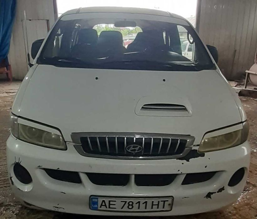 Продам авто Hyundai H1