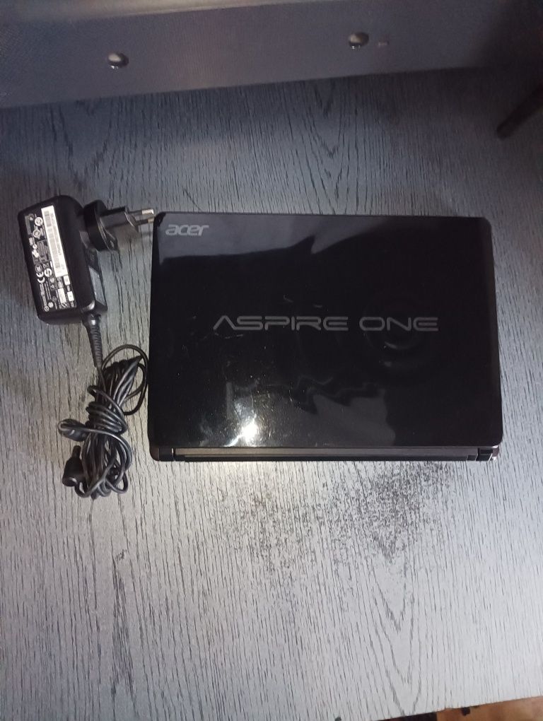 Netbook Acer aspire one d270