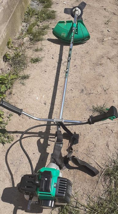 Коса бензинова RZTK BC 5300