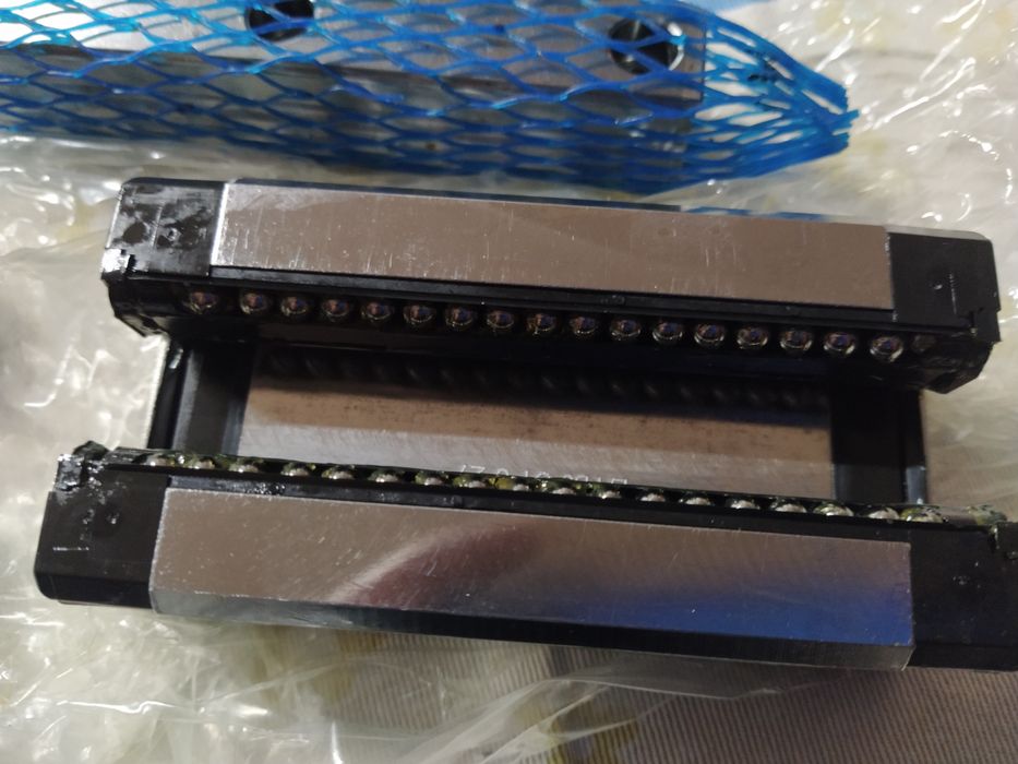 Patins e guias Rexroth