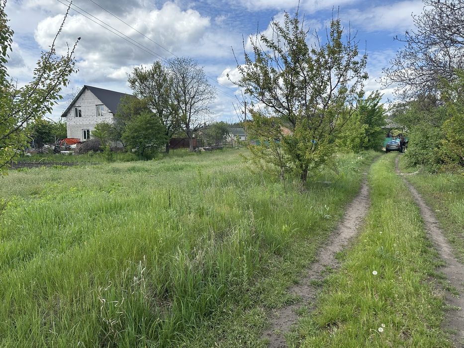 Продаж чудової ділянки 13 сот. С. Дубіївка.