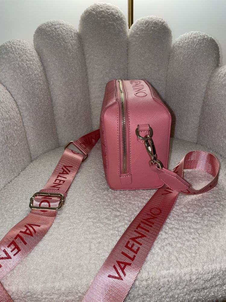 Mario Valentino Bags Pattie Pink różowa torebka kuferek sztuczna skóra
