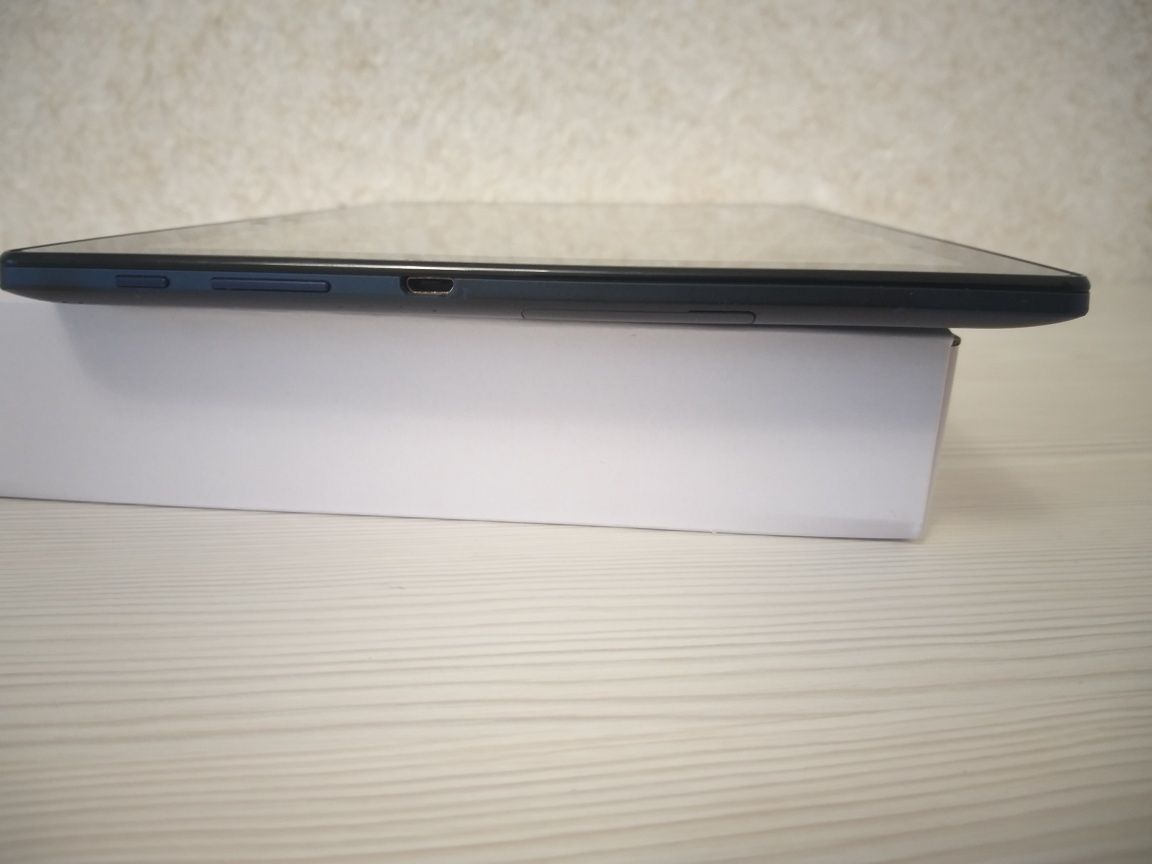 Планшет Lenovo TAB 2 A10-70