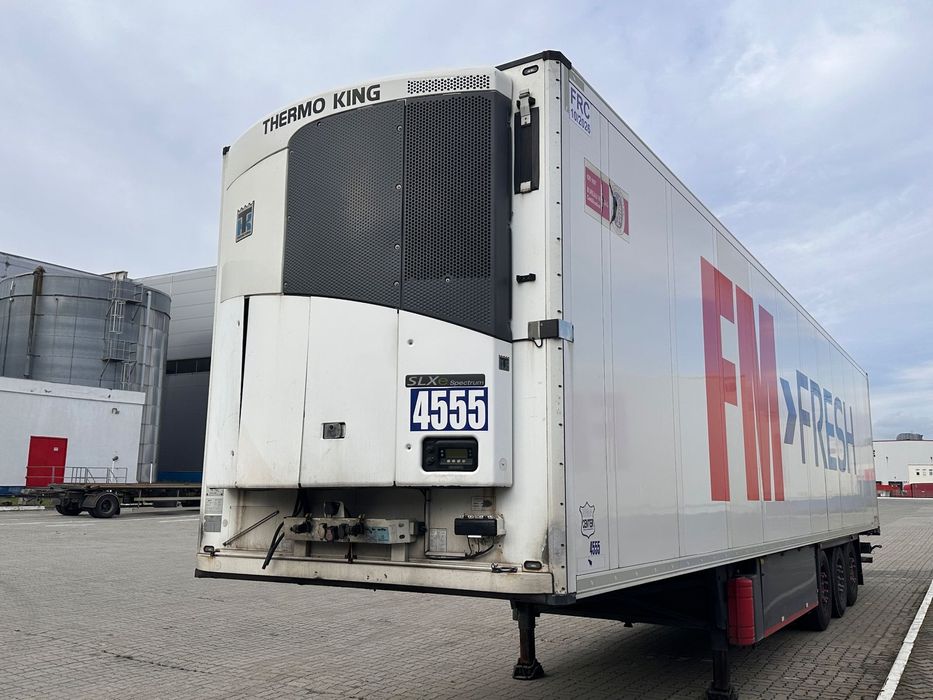 Schmitz Cargobull SKO  Chłodnia SCHMITZ + Thermo King 2 komory
