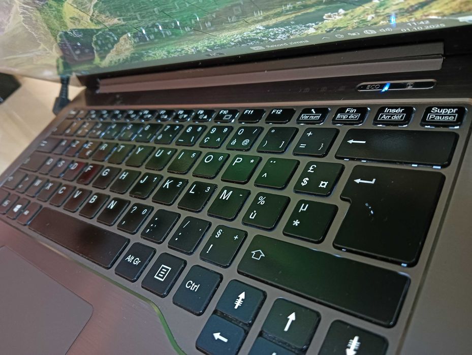 Laptop Fujitsu U904 UHD 14,1' Core I5 10GB RAM dysk SSD128 podśw. klaw