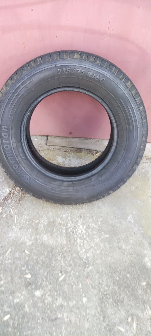 Sprzedam opony do busa 215/75/16c letnie