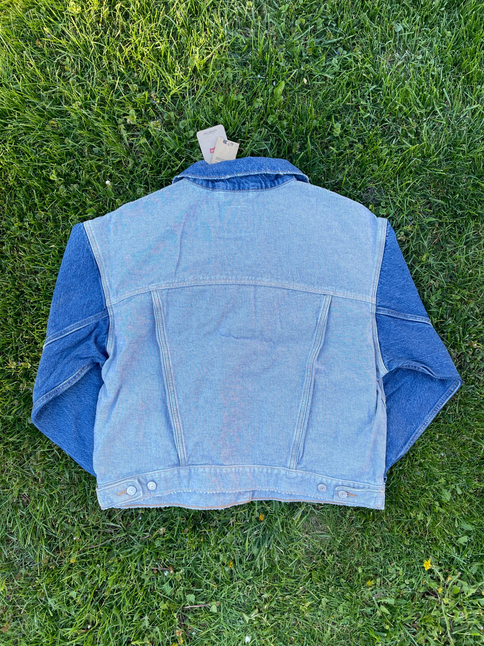 Levis женская джинсовая куртка (левис denim jacket) c америки L