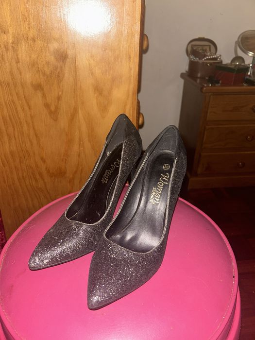 Sapatos de salto alto para eventos