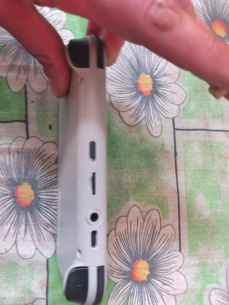 M27 handheld z kartą pamięci 128gb duża ilość gier pilne