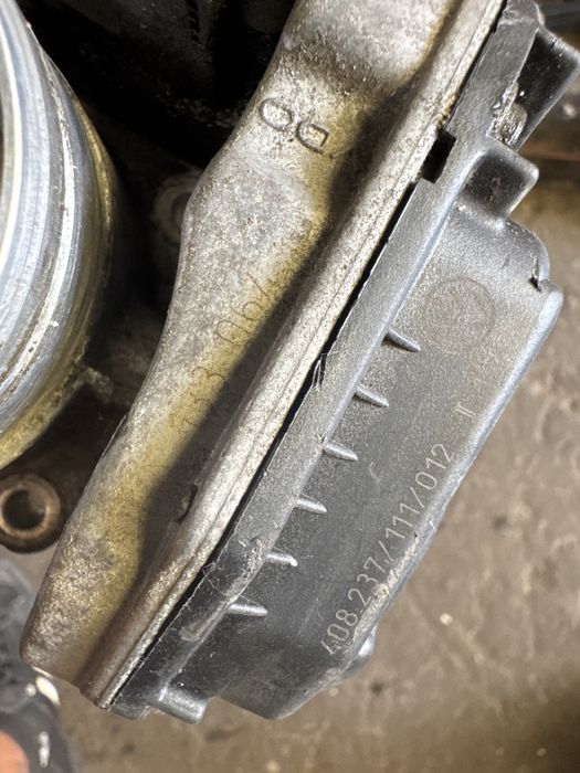 Przepustnica volkswagen golf 4 1.6b