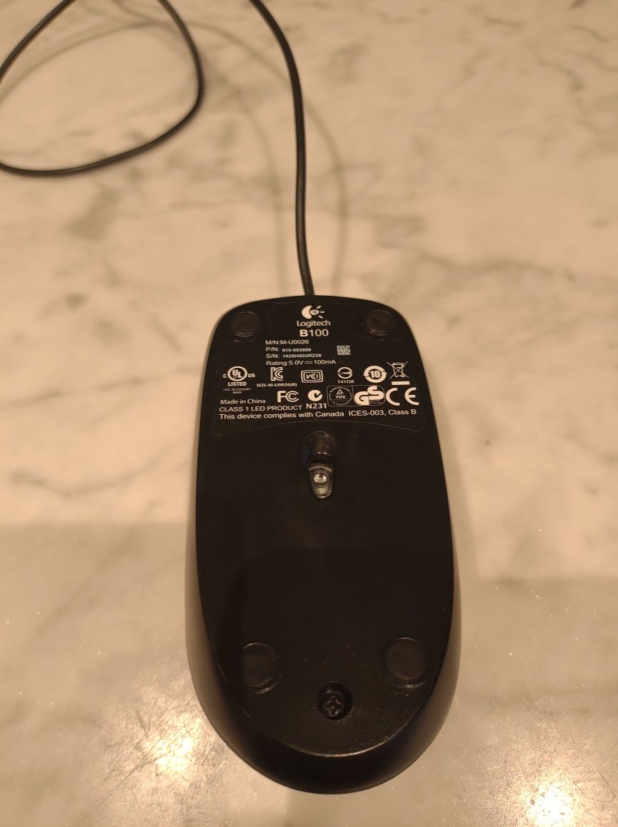 Logitech B100 czarna myszka komputerowa