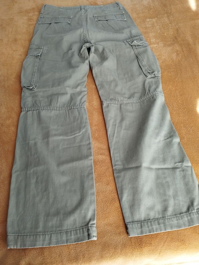 Calça de mulher cor verde