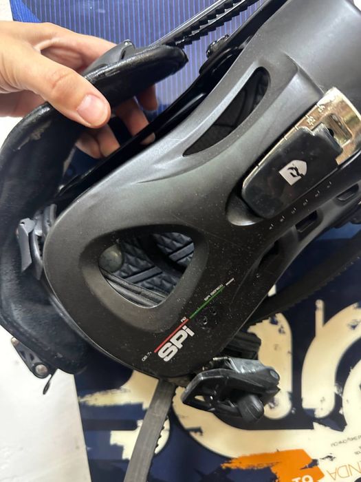 Сноуборд Ride Agenda 161 + крєпи SPI + сумка