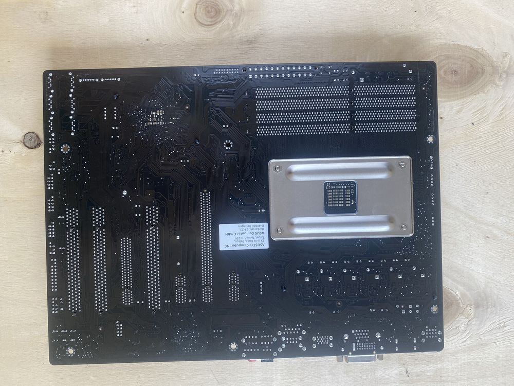 Материнська плата Asus A88X-PLUS sFM2+/AMD A88X/PCI-E 3.0x16