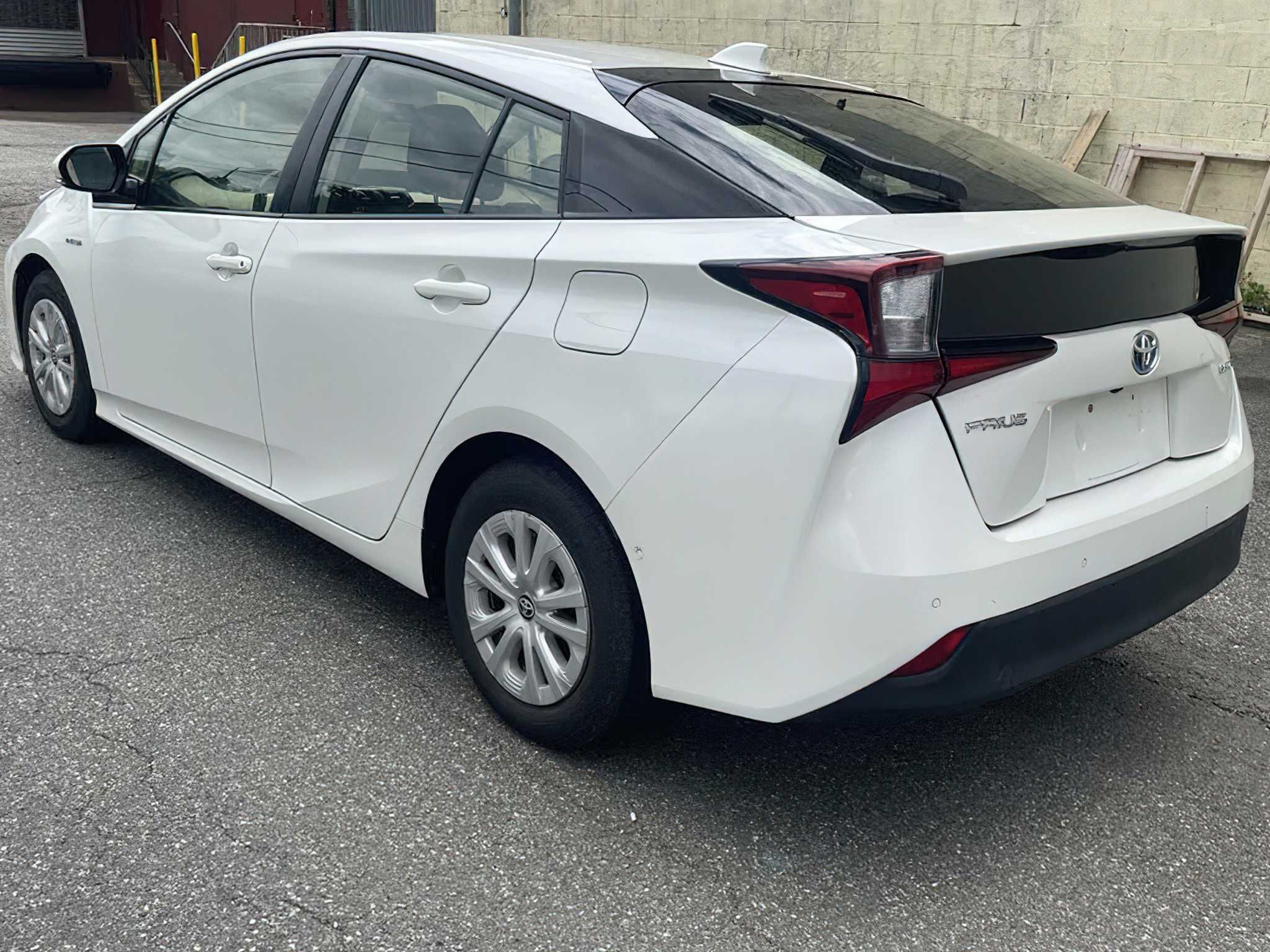 Toyota Prius LE 2020