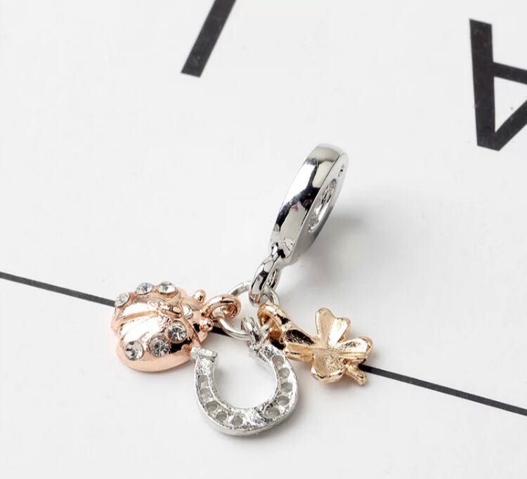 charms do pandora wisiorek złoty podkowa koniczyna biedronka