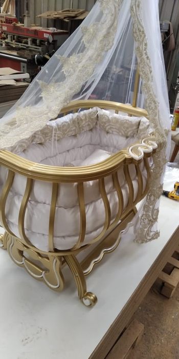 Розкішне дитяче ліжко, колиска, люлька. Колыбель, кроватка