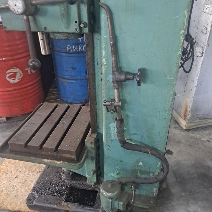 Свердлильний верстат.