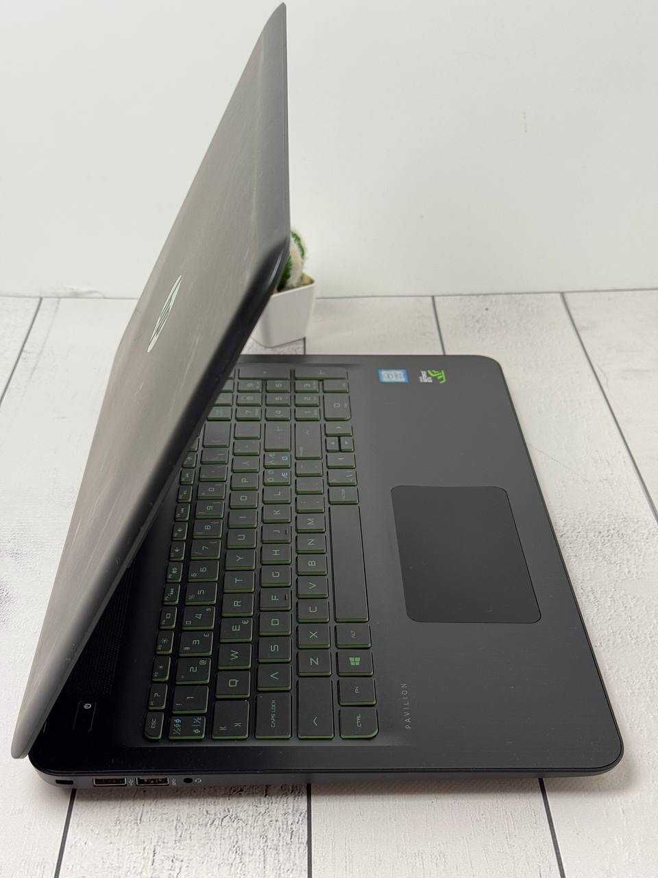 HP  Pro Gaming  i7-8750H 16ram ssd 256+128 gb GTX 1060 Max-Q 3gb