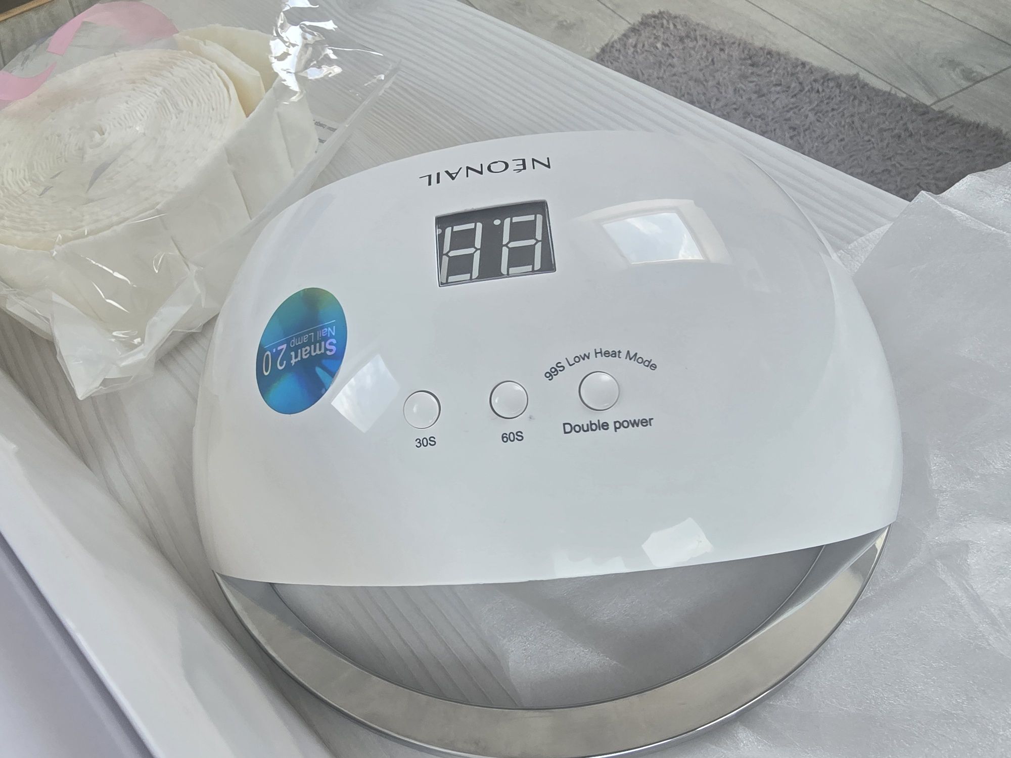 Lampa NeoNail LED 21W/48 do utwardzania lakieru hybrydowego