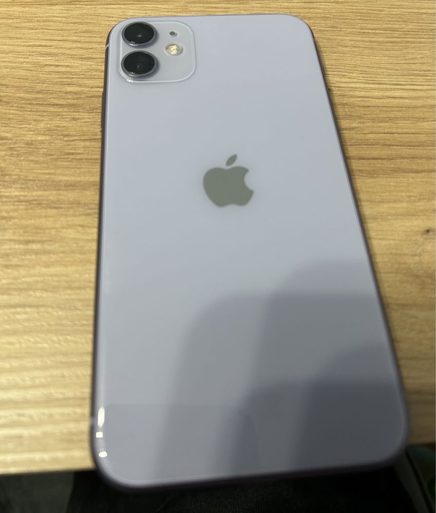 iPhone 11 64GB w bardzo dobrym stanie