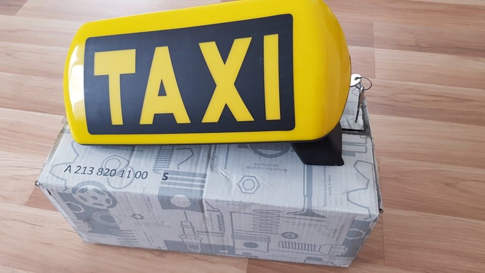 nowy oryginalny kogut mercedes 213 mercedes 205 taxi 213