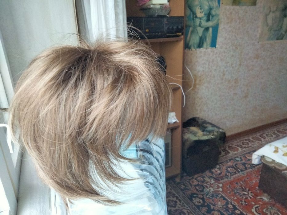 Парик новый.Стрижка боб каре
