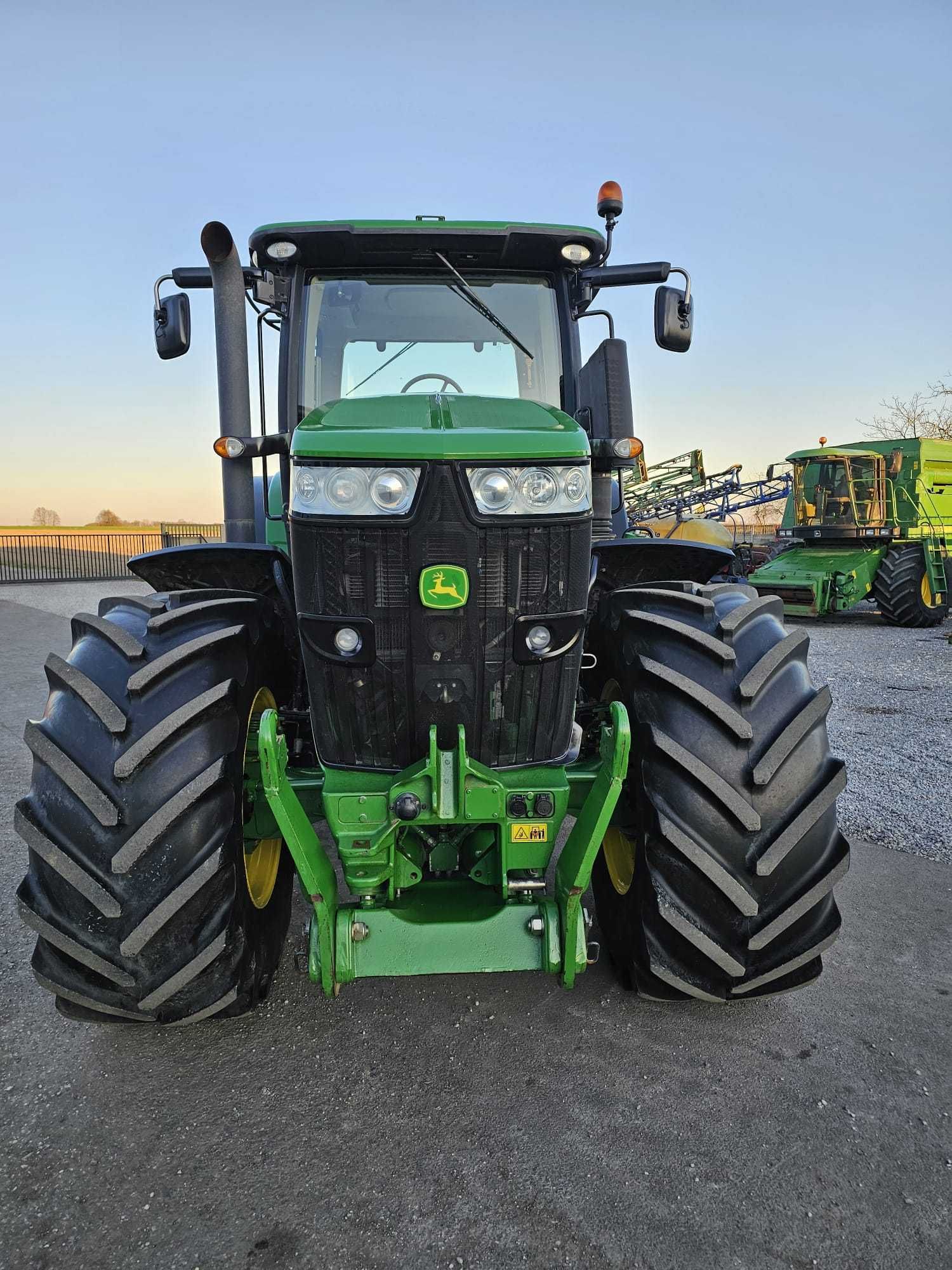 John Deere 7230R , 2014 rok , tylko 3000 h , Jak Nowy !!!