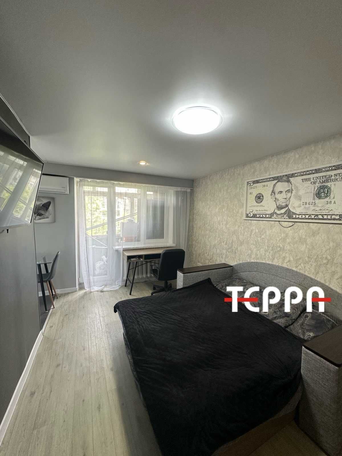 Продаж 1-кімнатної квартири з сучасним ремонтом