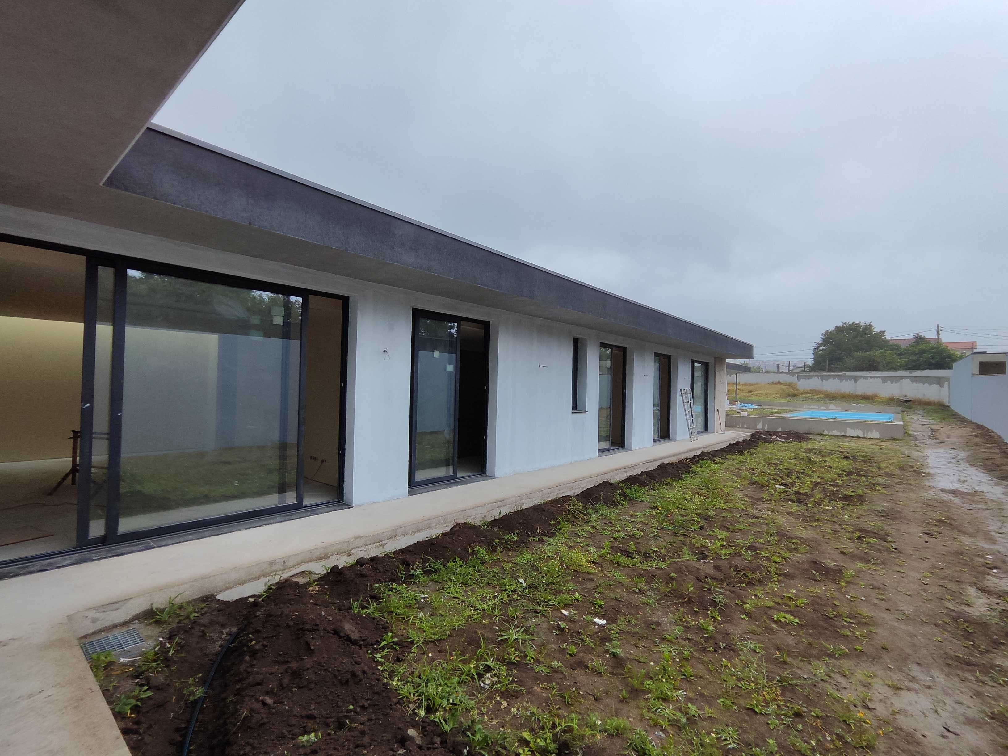 Moradias Modulares e tradicionais