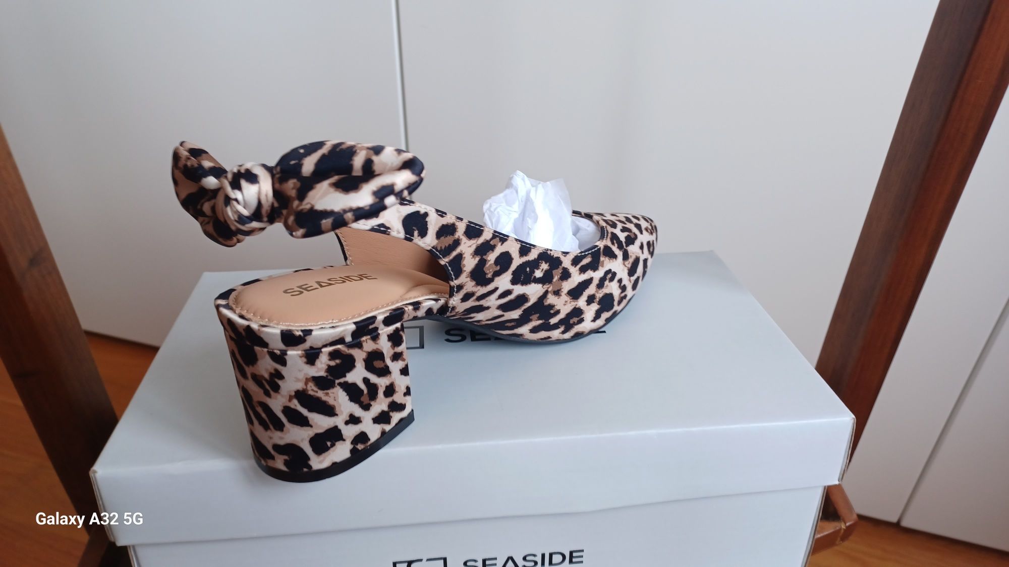 Sapatos Seaside novos
