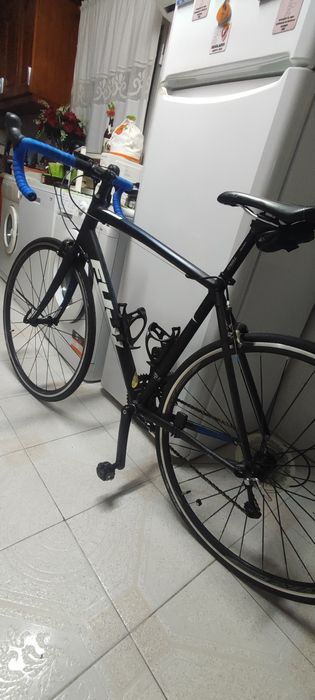 Bicicleta de estrada Fuji