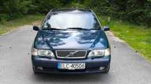 Volvo V70 2.5 TDI – pancerny klasyk, grzeje, jeździ, gra z kasety!