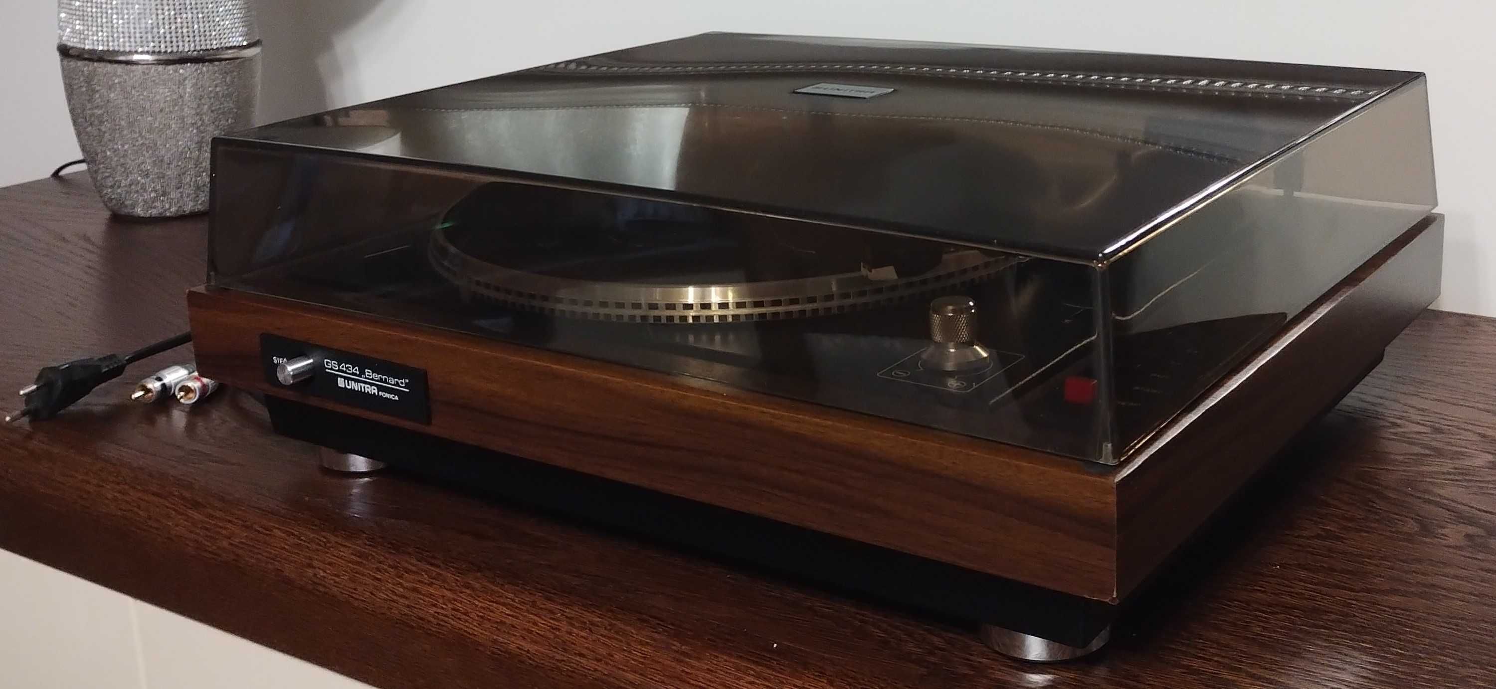 Gramofon BERNARD GS-434