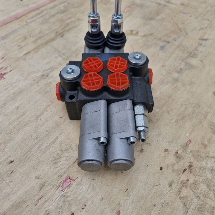 Гідророзподільник 2Р40 з плаваючим положенням