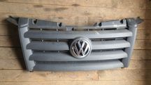 Решітка капота, решетка радиатора передняя  Volkswagen Crafter 2.5