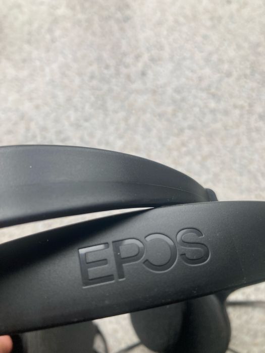 Навушники +1 б/у проводні з мікрофоном