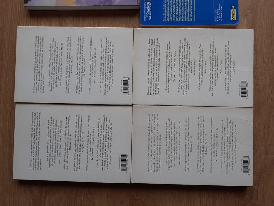 Livros de Marion Zimmer Bradley