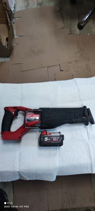 Piła szablasta m18 onesx z baterią 5.0 ah