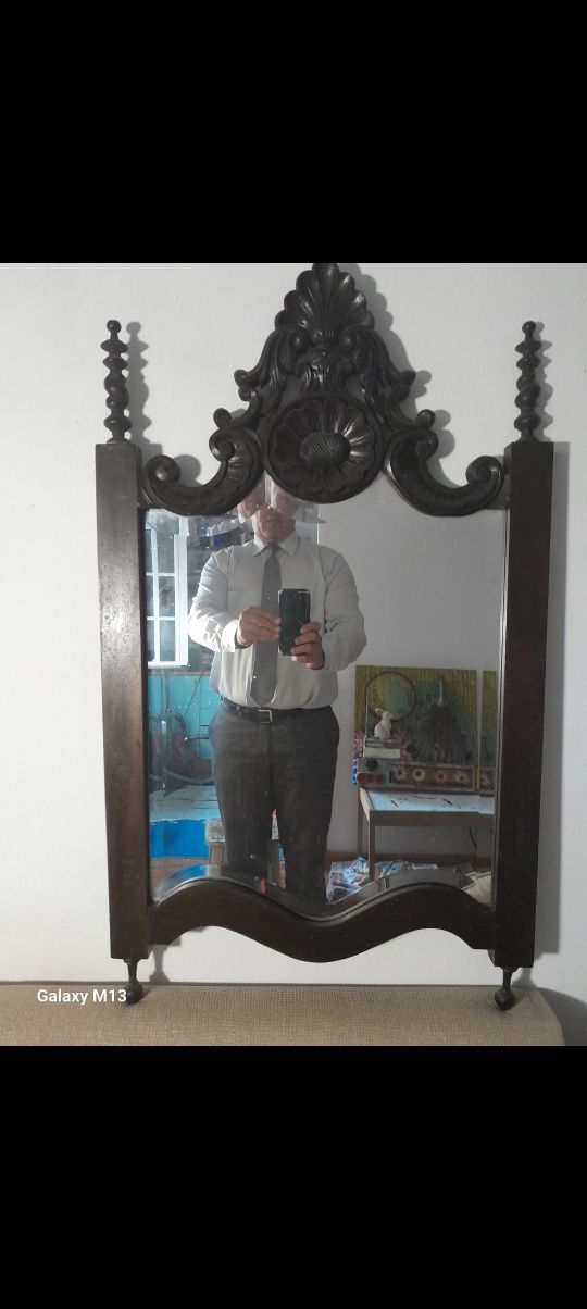 Espelho em madeira vintage