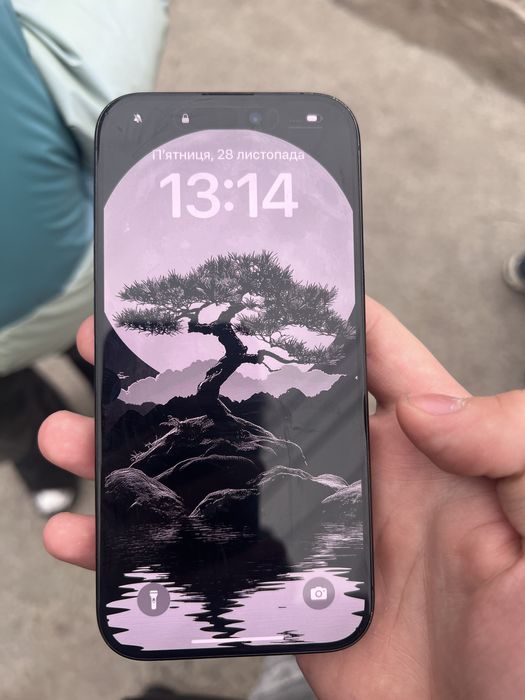 Iphone 15 pro 128gb.