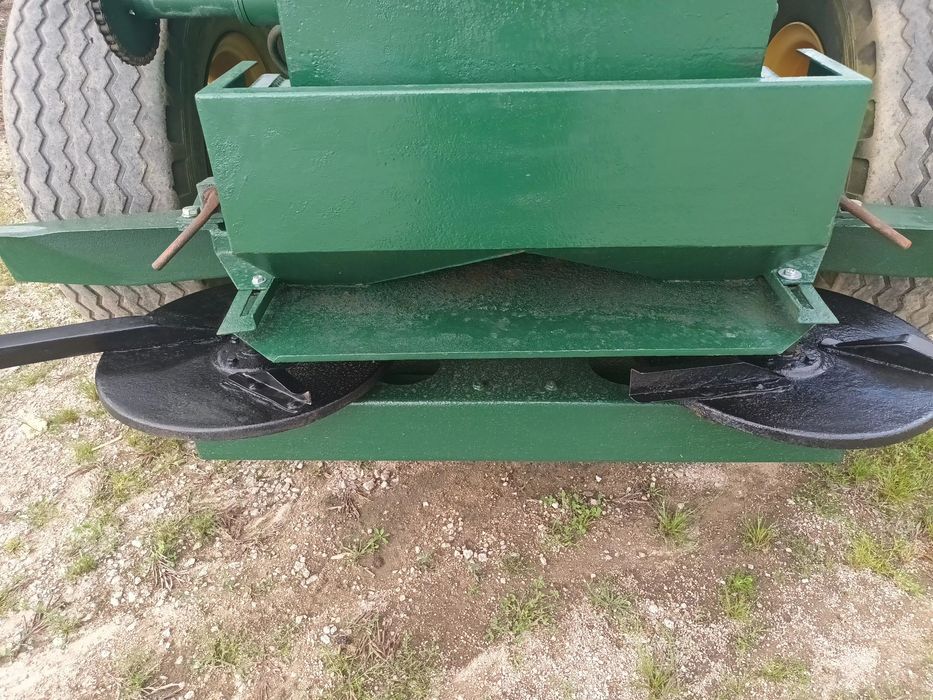 Compra e venda de semeadores sementeira directa e outras máquinas agrí